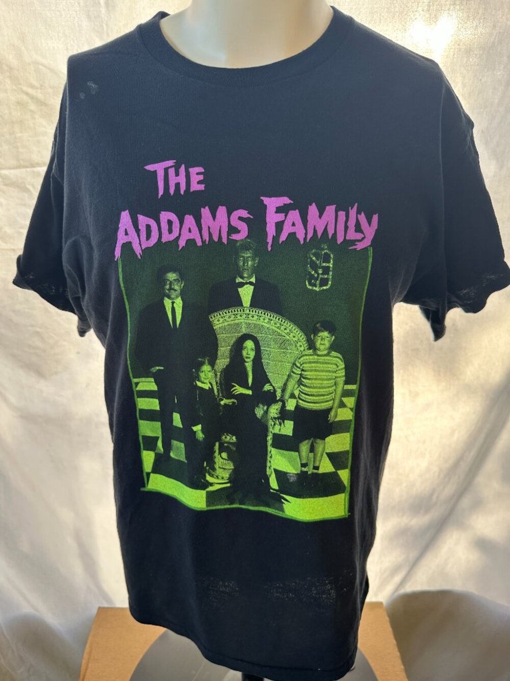 The Addams Family Wednesday Lurch Thing Men's Black T Shirt Large - Picture 2 of 4